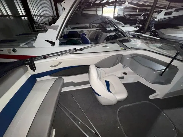 Slide: The Image of Four Winns 180 Horizon 2000 - 9