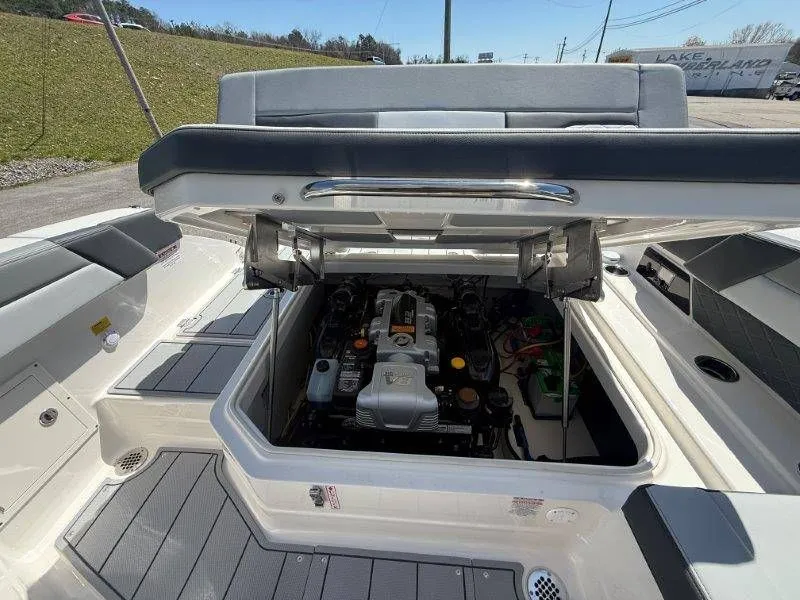 Slide: The Image of Chaparral SSX 30 2026 - 104