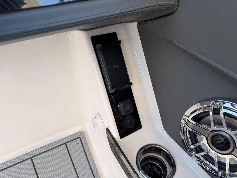 Slide: The Image of Chaparral SSX 30 2026 - 30