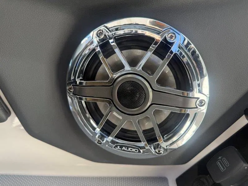 Slide: The Image of Chaparral SSX 30 2026 - 41