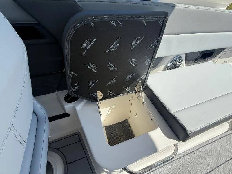 Slide: The Image of Chaparral SSX 30 2026 - 65