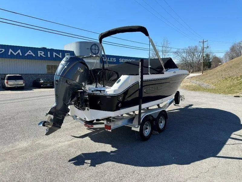 Slide: The Image of Robalo R207 Dual Console 2026 - 54