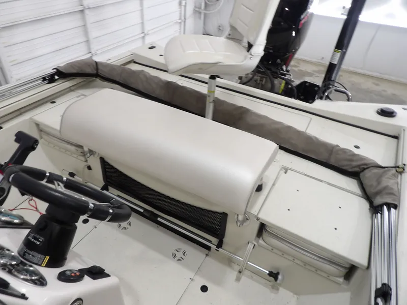 Slide: The Image of Ranger RB200 2023 - 19