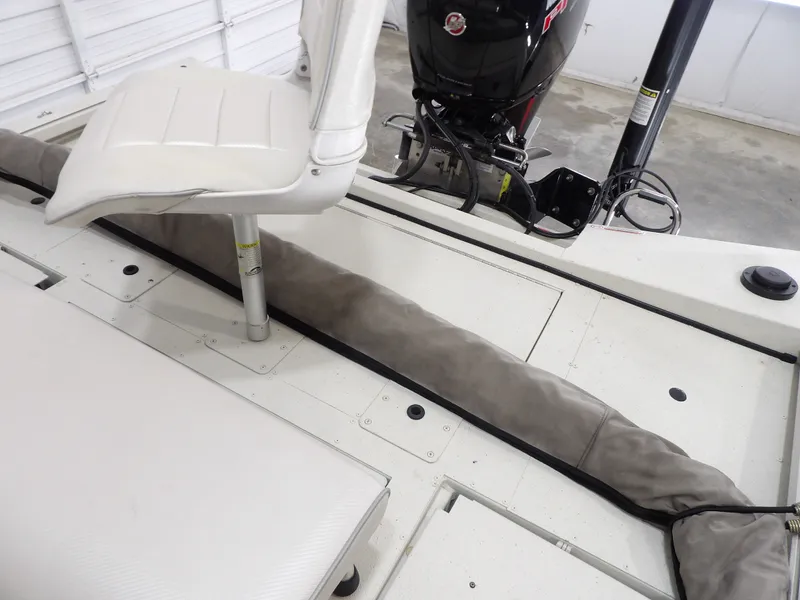 Slide: The Image of Ranger RB200 2023 - 20