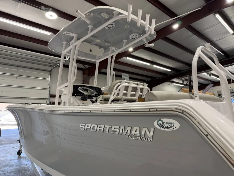 Slide: The Image of Sportsman Heritage 231 Center Console 2022 - 31