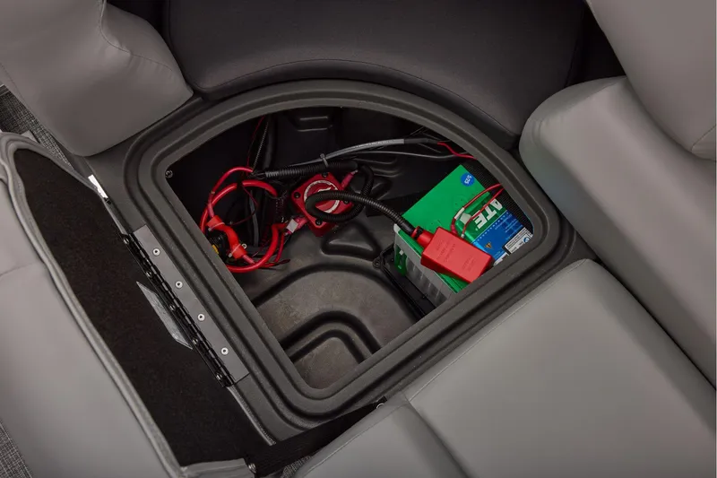 Slide: The Image of Sun Tracker Party Barge 22 XP3 2026 - 70