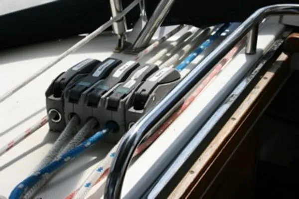 Slide: The Image of Sabre 402 2003 - 11