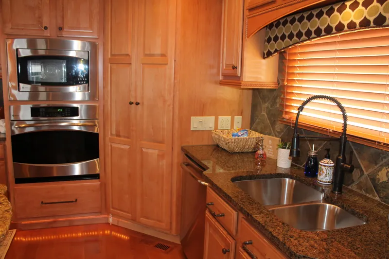 Slide: The Image of Sharpe 105 Custom Houseboat 2008 - 111