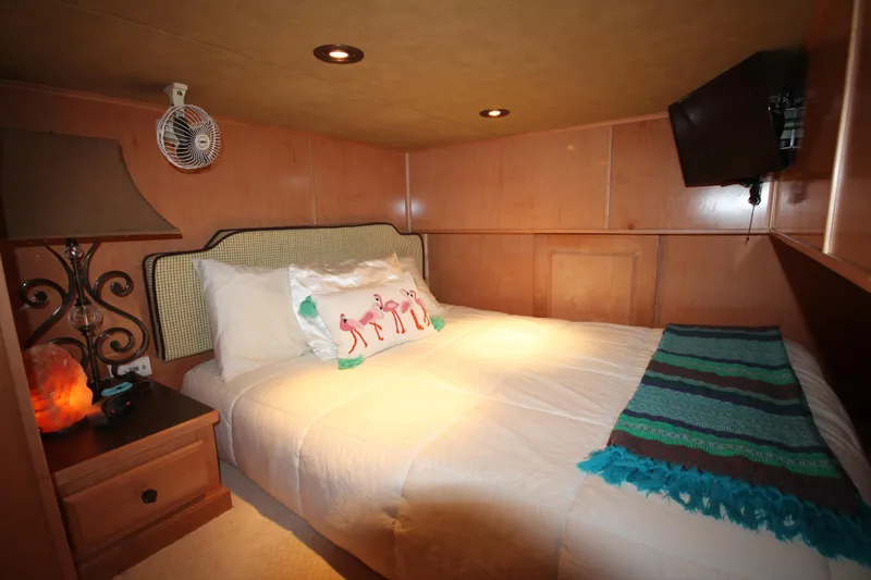 Slide: The Image of Sharpe 105 Custom Houseboat 2008 - 160