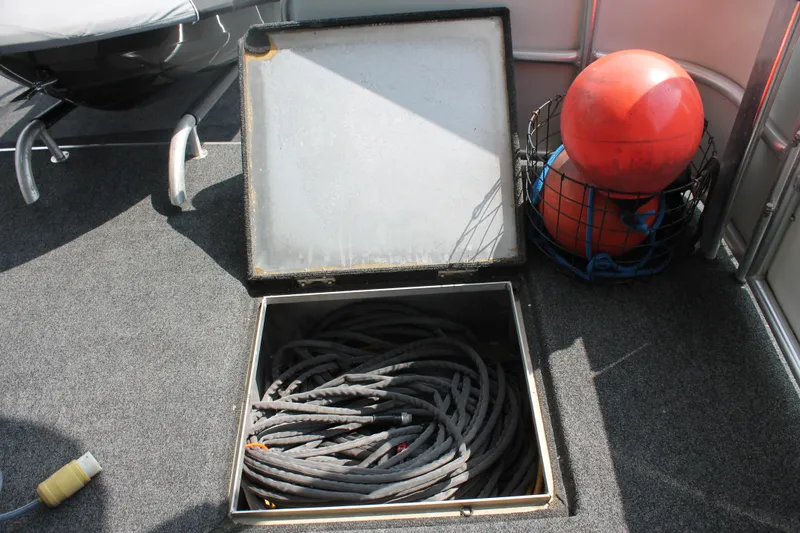 Slide: The Image of Sharpe 105 Custom Houseboat 2008 - 74