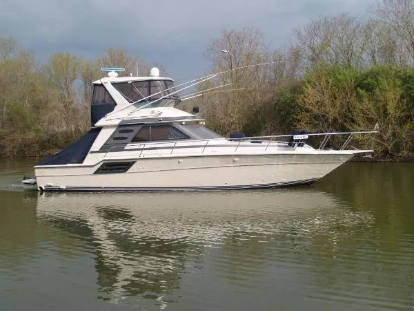 Slide: The Image of Sea Ray 460 Convertible 1987 - 0