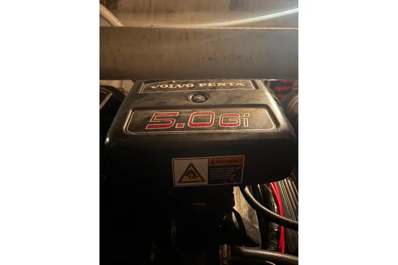 Slide: The Image of Volvo Penta 5.0Gi engine in 2000 Cruisers Yachts 2870 Express. - 17