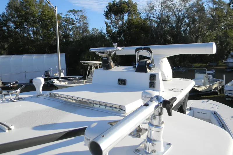 Slide: The Image of 2015 SeaHunter 35 Tournament boat with radar and navigation equipment on deck. - 10