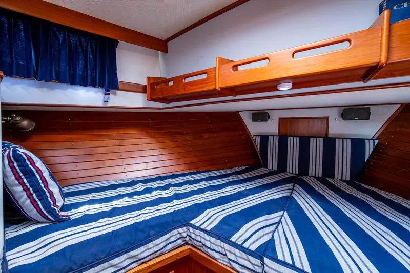 Slide: The Image of Grand Banks 46 Classic 1990 - 53