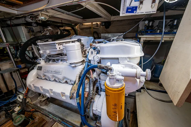 Slide: The Image of Grand Banks 46 Classic 1990 - 60