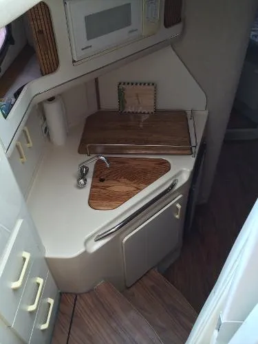 Slide: The Image of Sea Ray 300 Sundancer 1996 - 4