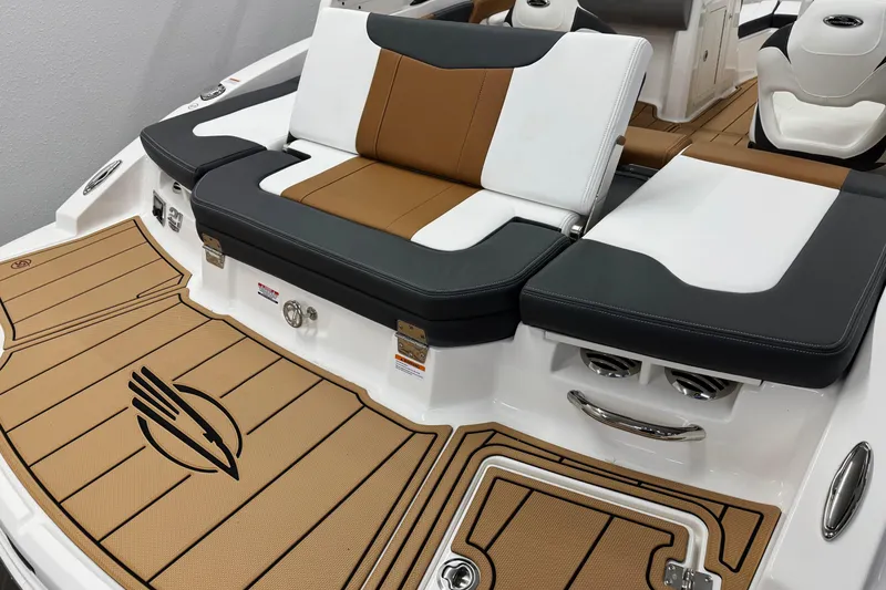 Slide: The Image of 2026 Chaparral 21 SSi boat interior with stylish seating and deck design. - 5