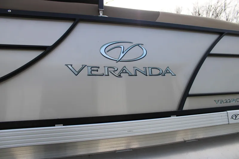 Slide: The Image of 2023 Veranda VR22RC boat side view with logo and model details. - 21