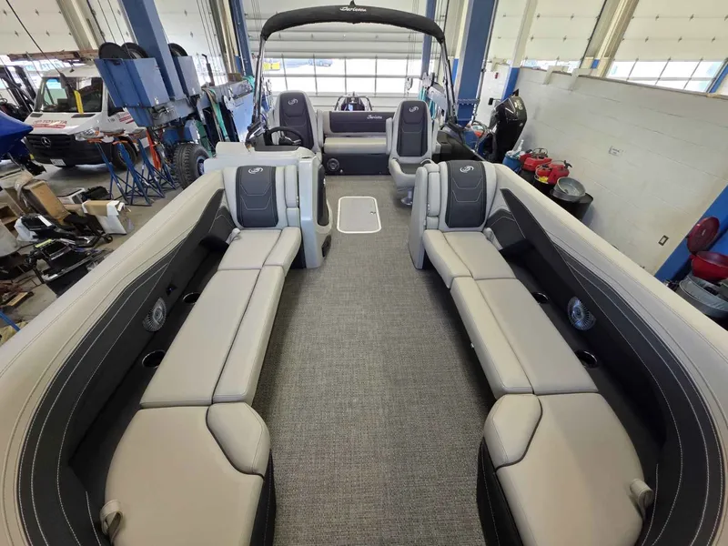 Slide: The Image of Barletta Cabrio 24UC 2026 - 14