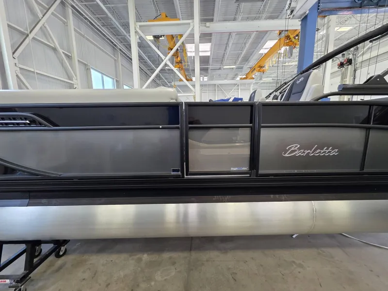 Slide: The Image of Barletta Cabrio 24UC 2026 - 15