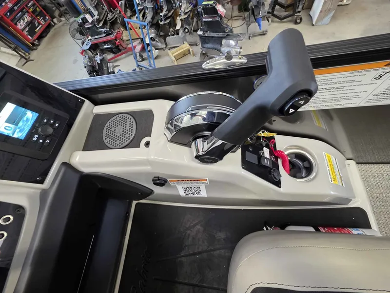 Slide: The Image of Barletta Cabrio 24UC 2026 - 27