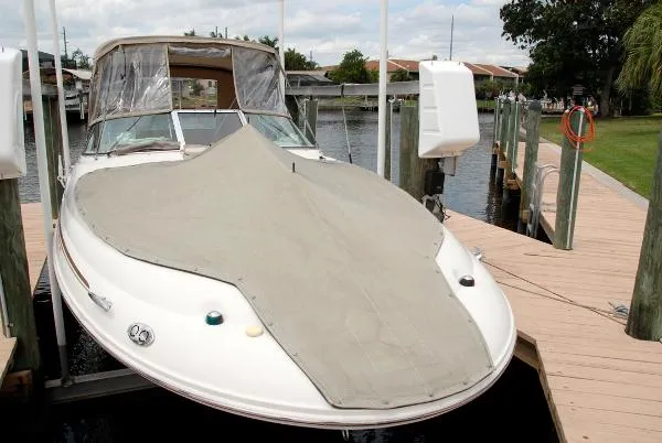 Slide: The Image of Sea Ray 240 Sundeck 2001 - 0