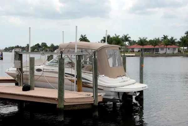 Slide: The Image of Sea Ray 240 Sundeck 2001 - 2