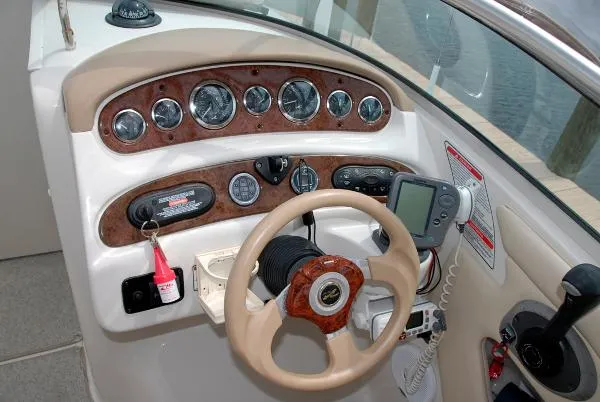 Slide: The Image of Sea Ray 240 Sundeck 2001 - 6