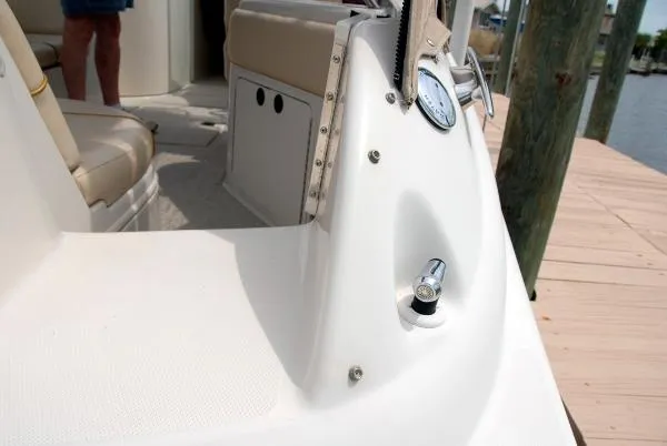 Slide: The Image of Sea Ray 240 Sundeck 2001 - 9