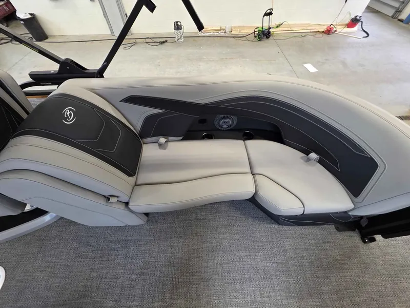 Slide: The Image of Barletta Cabrio 22QC 2026 - 24