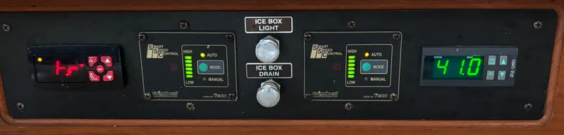 Slide: The Image of Control panel of Island Packet 445 yacht, year 2005. - 15