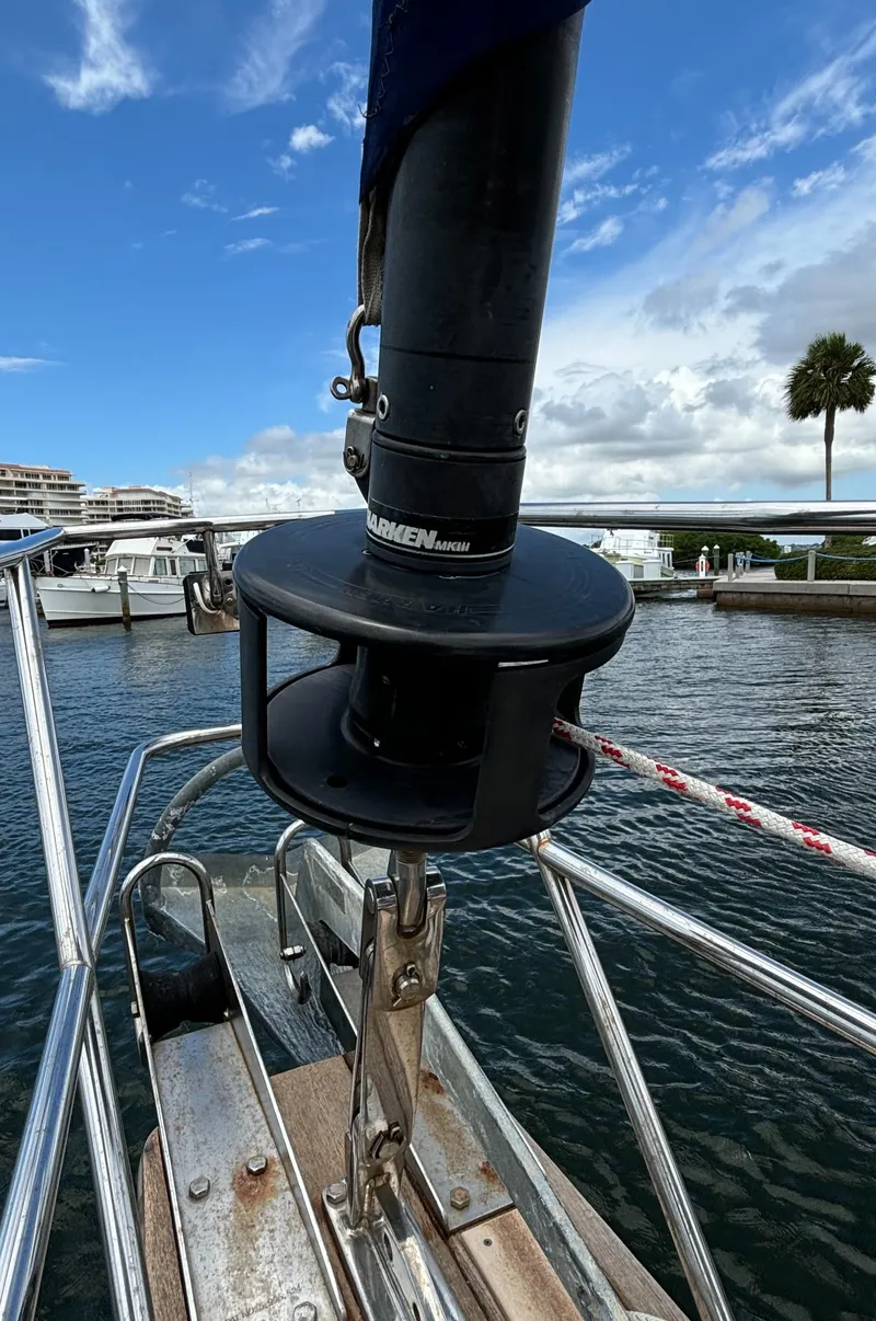 Slide: The Image of Bow view of a 2005 Island Packet 445 sailboat. - 37