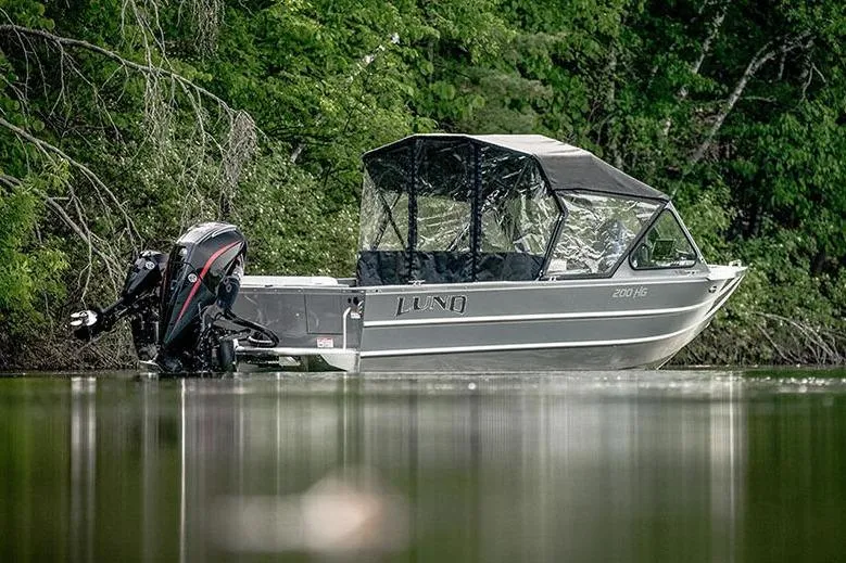 Slide: The Image of 2026 Lund 200 Heavy Gauge boat with diamond plate aluminum flooring. - 20