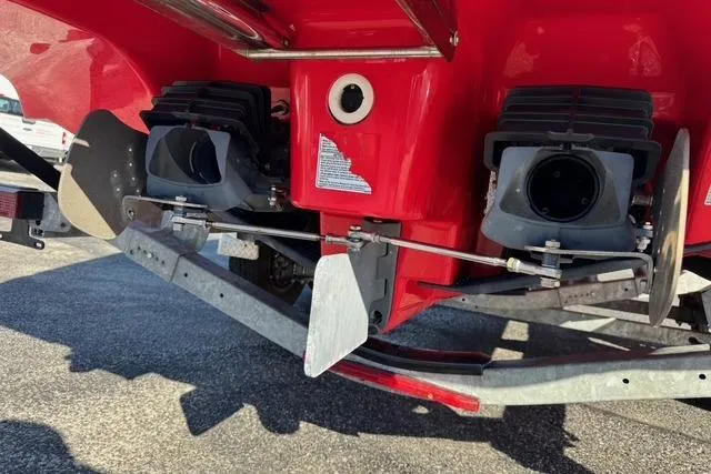 Slide: The Image of Red 2020 Yamaha 242X E-Series boat, rear view with propulsion system. - 8