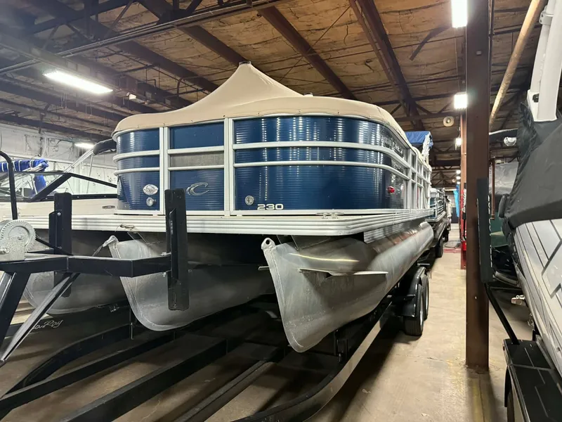 Slide: The Image of Crest 230 CREST II 2014 - 4