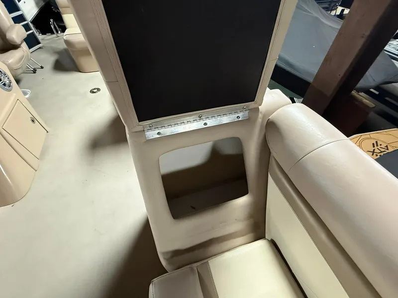 Slide: The Image of Crest 230 CREST II 2014 - 5