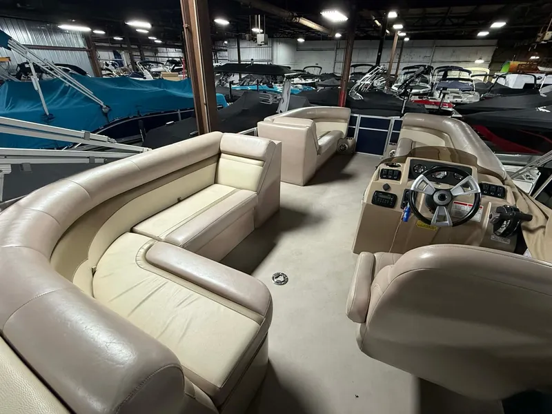 Slide: The Image of Crest 230 CREST II 2014 - 7