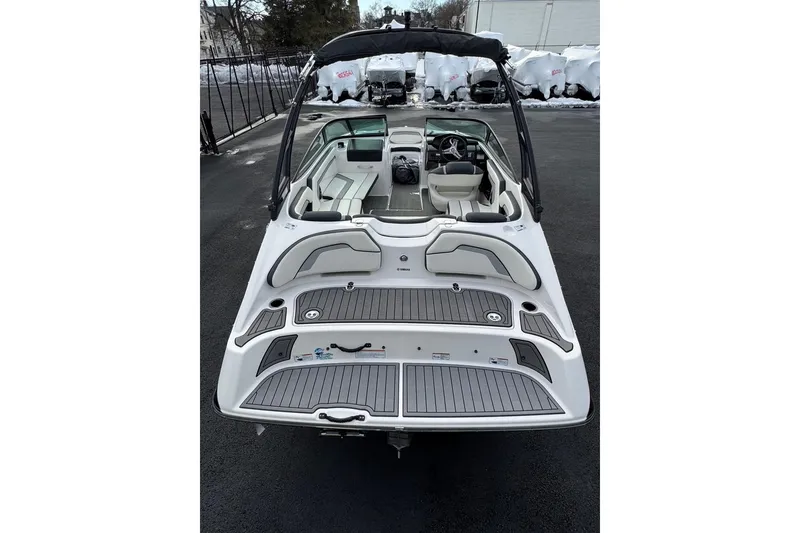 Slide: The Image of 2017 Yamaha Boats AR195, sleek design, spacious interior, and modern features. - 17