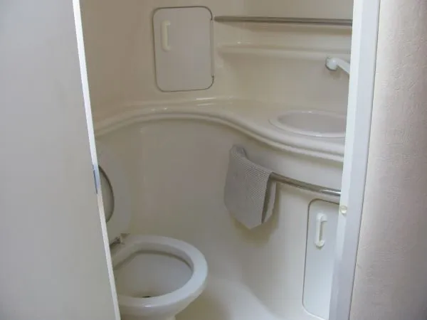 Slide: The Image of Sea Ray Sundancer 340 1999 - 6