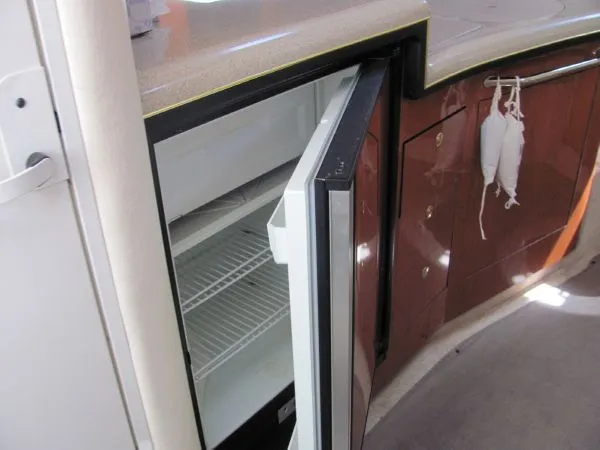 Slide: The Image of Sea Ray Sundancer 340 1999 - 9