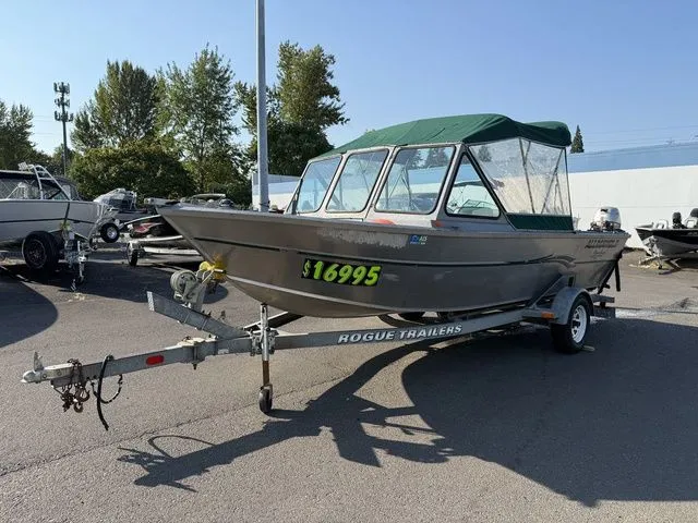 Slide: The Image of Alumaweld Stryker 20' 2004 - 21