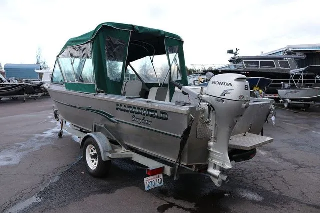 Slide: The Image of Alumaweld Stryker 20' 2004 - 25