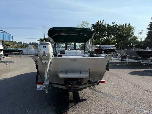 Slide: The Image of Alumaweld Stryker 20' 2004 - 3