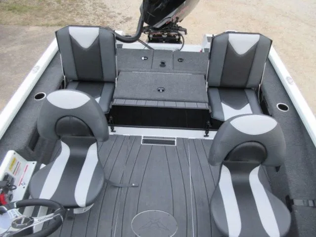 Slide: The Image of Vexus Avx1985s / Mercury 200 Proxs / Mercury 7Yr Warrant 2026 - 18