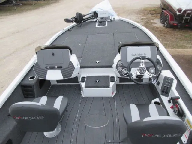 Slide: The Image of Vexus Avx1985s / Mercury 200 Proxs / Mercury 7Yr Warrant 2026 - 6