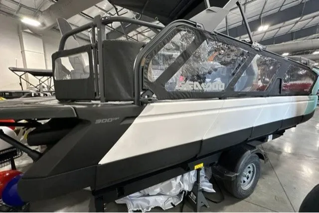 Slide: The Image of Sea-Doo KIT SWT CRUISE 21 300 GN AUD4 PAINT 26 2026 - 72