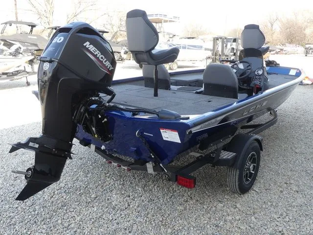 Slide: The Image of Lowe Stinger 175C 2026 - 7