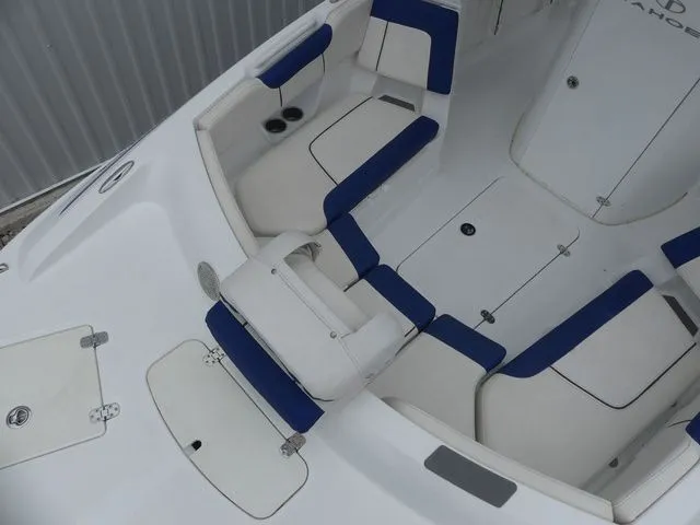 Slide: The Image of Tahoe 2150 CC 2020 - 15