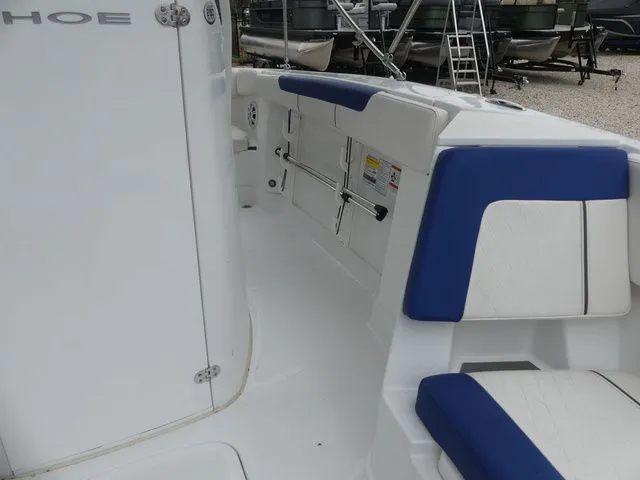 Slide: The Image of Tahoe 2150 CC 2020 - 19