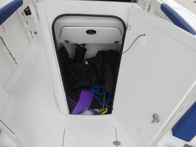 Slide: The Image of Tahoe 2150 CC 2020 - 20